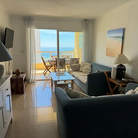 Apartment с видом на море и бассейном , 600 м от пляжа *