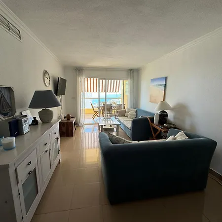 с видом на море и бассейном , 600 м от пляжа Apartment Cala de Finestrat